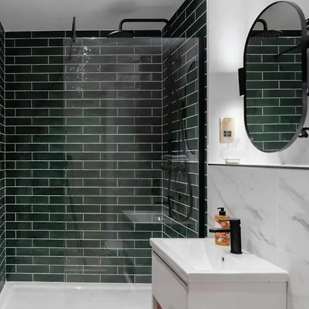 شقة Beautiful 2 Bed Leeds City ليدز